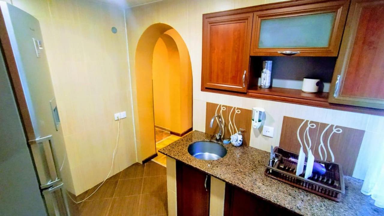 Nita Apartment Kobuleti Extérieur photo